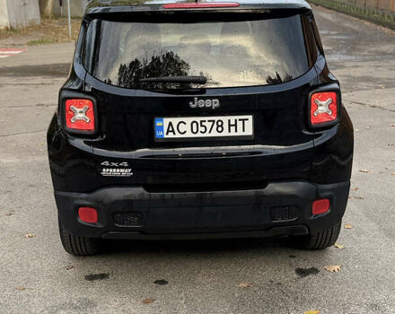 Джип Ренегат 2017 в Броварах на Automoto.ua Черный Джип Ренегат, объемом двигателя 2.4 л и пробегом 76 тыс. км за 12400 $, фото 4 на Automoto.ua