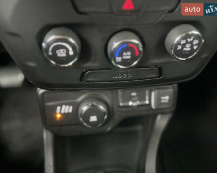 Черный Джип Ренегат, объемом двигателя 2.36 л и пробегом 110 тыс. км за 12900 $, фото 18 на Automoto.ua