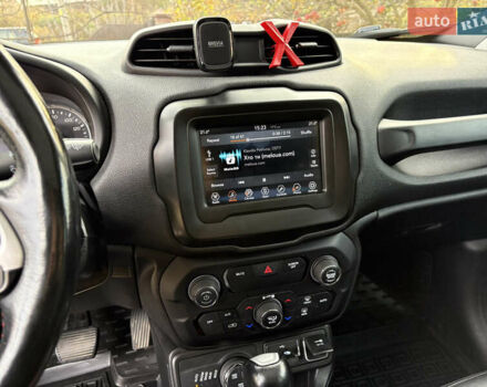 Чорний Джип Ренегат, об'ємом двигуна 2.36 л та пробігом 97 тис. км за 16100 $, фото 22 на Automoto.ua