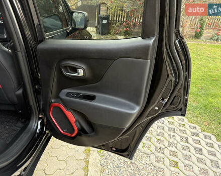 Чорний Джип Ренегат, об'ємом двигуна 2.36 л та пробігом 97 тис. км за 16100 $, фото 36 на Automoto.ua