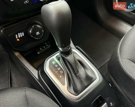 Чорний Джип Ренегат, об'ємом двигуна 2.4 л та пробігом 143 тис. км за 13500 $, фото 43 на Automoto.ua