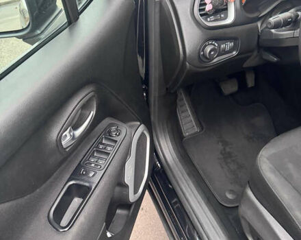 Чорний Джип Ренегат, об'ємом двигуна 2.4 л та пробігом 106 тис. км за 14300 $, фото 17 на Automoto.ua