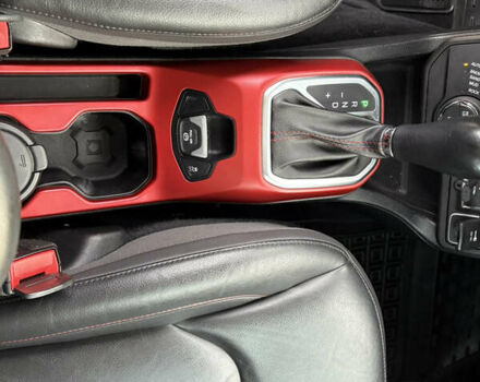 Чорний Джип Ренегат, об'ємом двигуна 2.36 л та пробігом 97 тис. км за 16100 $, фото 25 на Automoto.ua