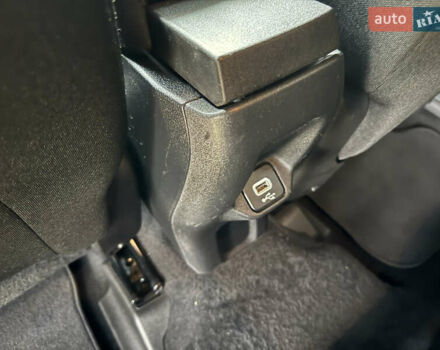 Чорний Джип Ренегат, об'ємом двигуна 2.4 л та пробігом 143 тис. км за 13500 $, фото 51 на Automoto.ua