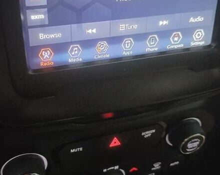 Чорний Джип Ренегат, об'ємом двигуна 2.36 л та пробігом 171 тис. км за 13600 $, фото 11 на Automoto.ua