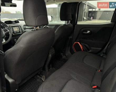 Черный Джип Ренегат, объемом двигателя 2.36 л и пробегом 244 тыс. км за 13300 $, фото 11 на Automoto.ua