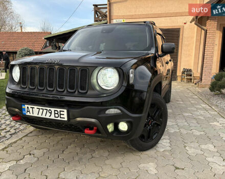 Чорний Джип Ренегат, об'ємом двигуна 2.36 л та пробігом 97 тис. км за 16100 $, фото 2 на Automoto.ua