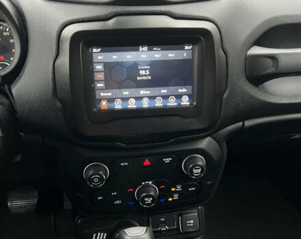 Черный Джип Ренегат, объемом двигателя 2.36 л и пробегом 154 тыс. км за 12250 $, фото 16 на Automoto.ua