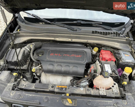 Чорний Джип Ренегат, об'ємом двигуна 2.36 л та пробігом 97 тис. км за 16100 $, фото 42 на Automoto.ua