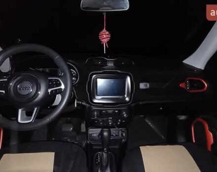 Чорний Джип Ренегат, об'ємом двигуна 2.36 л та пробігом 171 тис. км за 13600 $, фото 7 на Automoto.ua