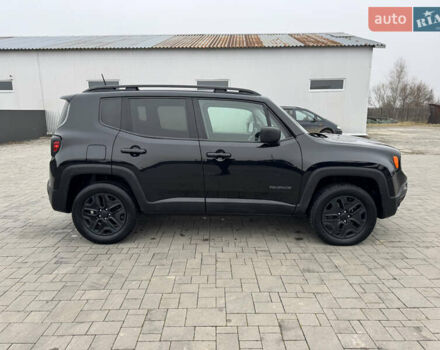 Черный Джип Ренегат, объемом двигателя 2.36 л и пробегом 244 тыс. км за 13300 $, фото 1 на Automoto.ua