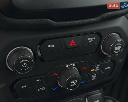 Чорний Джип Ренегат, об'ємом двигуна 2.36 л та пробігом 48 тис. км за 14800 $, фото 32 на Automoto.ua