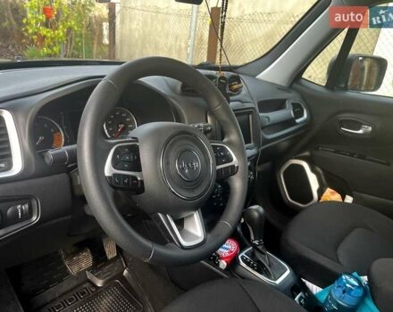 Чорний Джип Ренегат, об'ємом двигуна 2.36 л та пробігом 71 тис. км за 13999 $, фото 3 на Automoto.ua