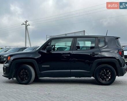 Черный Джип Ренегат, объемом двигателя 2.4 л и пробегом 152 тыс. км за 10990 $, фото 2 на Automoto.ua