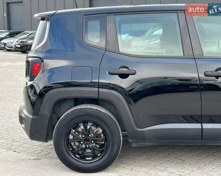 Черный Джип Ренегат, объемом двигателя 2.4 л и пробегом 152 тыс. км за 10990 $, фото 7 на Automoto.ua