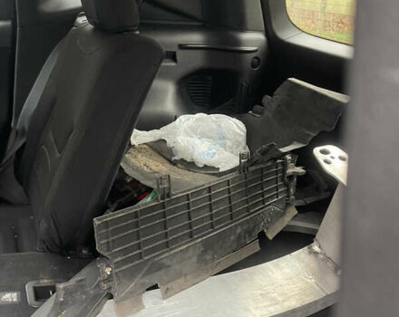 Черный Джип Ренегат, объемом двигателя 2.4 л и пробегом 149 тыс. км за 9500 $, фото 6 на Automoto.ua