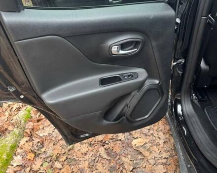 Черный Джип Ренегат, объемом двигателя 0 л и пробегом 76 тыс. км за 13800 $, фото 5 на Automoto.ua