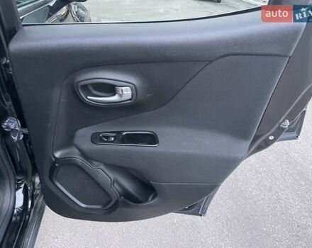 Джип Ренегат 2020 в Одессе на Automoto.ua Черный Джип Ренегат, объемом двигателя 2.4 л и пробегом 102 тыс. км за 13999 $, фото 18 на Automoto.ua