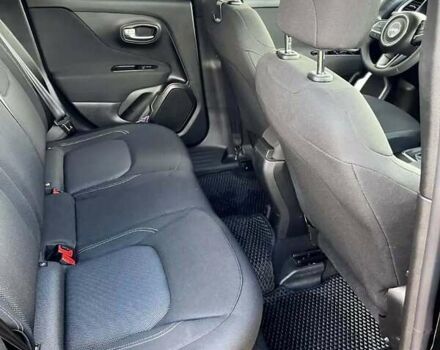 Черный Джип Ренегат, объемом двигателя 2.4 л и пробегом 72 тыс. км за 16450 $, фото 7 на Automoto.ua