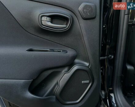 Черный Джип Ренегат, объемом двигателя 2.4 л и пробегом 46 тыс. км за 17800 $, фото 18 на Automoto.ua