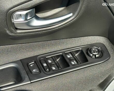 Чорний Джип Ренегат, об'ємом двигуна 2.4 л та пробігом 42 тис. км за 16490 $, фото 19 на Automoto.ua