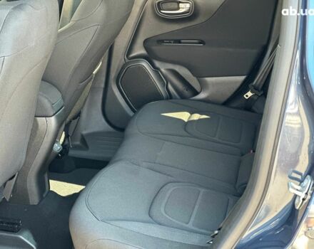 Чорний Джип Ренегат, об'ємом двигуна 2.4 л та пробігом 42 тис. км за 16490 $, фото 13 на Automoto.ua