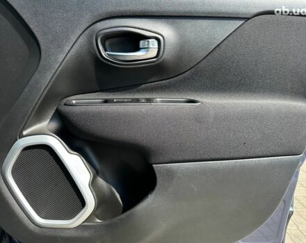 Чорний Джип Ренегат, об'ємом двигуна 2.4 л та пробігом 42 тис. км за 16490 $, фото 16 на Automoto.ua