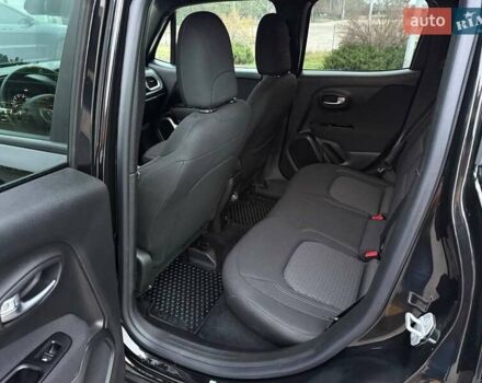 Чорний Джип Ренегат, об'ємом двигуна 2.36 л та пробігом 43 тис. км за 16850 $, фото 33 на Automoto.ua