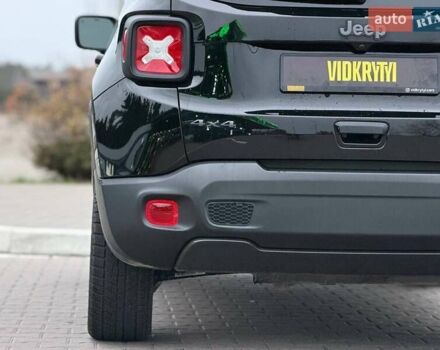 Чорний Джип Ренегат, об'ємом двигуна 2.36 л та пробігом 43 тис. км за 16850 $, фото 16 на Automoto.ua