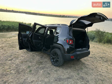 Джип Ренегат 2018 в Одессе на Automoto.ua Черный Джип Ренегат, объемом двигателя 1.96 л и пробегом 48 тыс. км за 21900 $, фото 1 на Automoto.ua