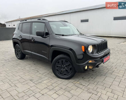Черный Джип Ренегат, объемом двигателя 2.36 л и пробегом 244 тыс. км за 13300 $, фото 1 на Automoto.ua