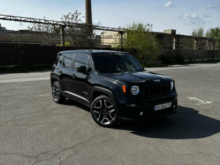 Черный Джип Ренегат, объемом двигателя 2.4 л и пробегом 33 тыс. км за 13799 $, фото 1 на Automoto.ua