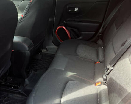 Джип Ренегат 2015 в Днепре (Днепропетровске) на Automoto.ua Красный Джип Ренегат, объемом двигателя 2.4 л и пробегом 120 тыс. км за 16700 $, фото 5 на Automoto.ua