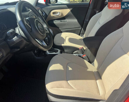 Красный Джип Ренегат, объемом двигателя 2.4 л и пробегом 71 тыс. км за 14900 $, фото 5 на Automoto.ua