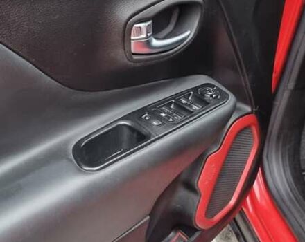 Червоний Джип Ренегат, об'ємом двигуна 2.4 л та пробігом 135 тис. км за 15500 $, фото 24 на Automoto.ua