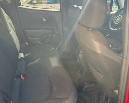 Джип Ренегат 2018 в Киеве на Automoto.ua Красный Джип Ренегат, объемом двигателя 2.36 л и пробегом 86 тыс. км за 13000 $, фото 5 на Automoto.ua