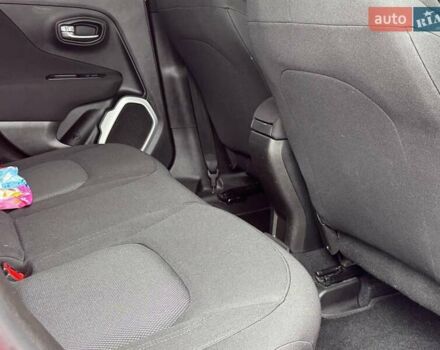 Красный Джип Ренегат, объемом двигателя 2.4 л и пробегом 70 тыс. км за 11999 $, фото 10 на Automoto.ua