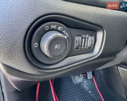 Червоний Джип Ренегат, об'ємом двигуна 2.4 л та пробігом 164 тис. км за 13999 $, фото 20 на Automoto.ua