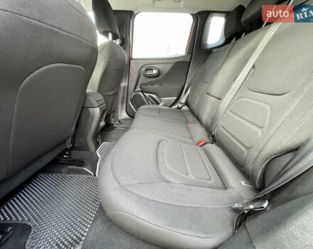 Красный Джип Ренегат, объемом двигателя 2.4 л и пробегом 126 тыс. км за 12950 $, фото 19 на Automoto.ua