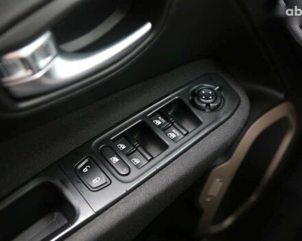 Джип Ренегат, об'ємом двигуна 2.4 л та пробігом 168 тис. км за 12900 $, фото 25 на Automoto.ua