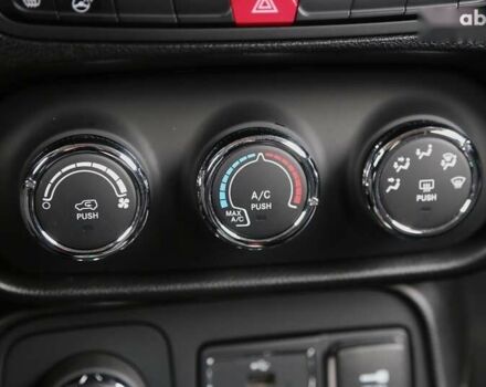 Джип Ренегат, об'ємом двигуна 2.4 л та пробігом 168 тис. км за 12900 $, фото 18 на Automoto.ua