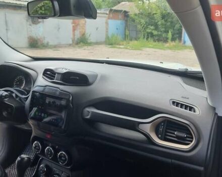 Джип Ренегат 2016 в Славянске на Automoto.ua Джип Ренегат, объемом двигателя 2.36 л и пробегом 93 тыс. км за 15200 $, фото 4 на Automoto.ua