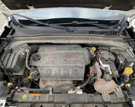 Джип Ренегат, об'ємом двигуна 2.36 л та пробігом 138 тис. км за 13700 $, фото 17 на Automoto.ua