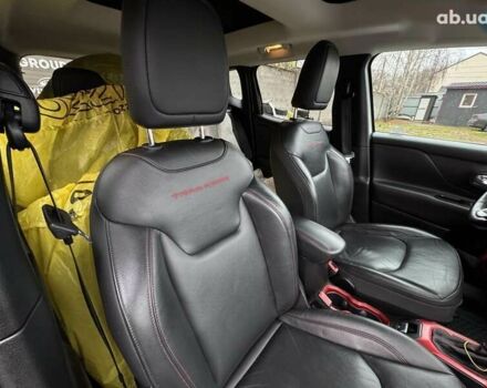 Джип Ренегат, объемом двигателя 0 л и пробегом 120 тыс. км за 14900 $, фото 25 на Automoto.ua