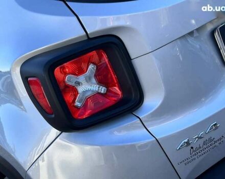 Джип Ренегат, об'ємом двигуна 0 л та пробігом 168 тис. км за 11999 $, фото 9 на Automoto.ua