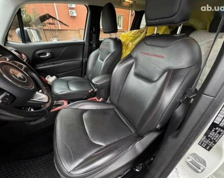 Джип Ренегат, объемом двигателя 0 л и пробегом 120 тыс. км за 14900 $, фото 19 на Automoto.ua