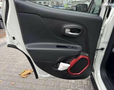 Джип Ренегат, объемом двигателя 0 л и пробегом 120 тыс. км за 14900 $, фото 22 на Automoto.ua