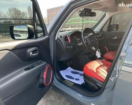 Джип Ренегат, объемом двигателя 2 л и пробегом 22 тыс. км за 26500 $, фото 6 на Automoto.ua