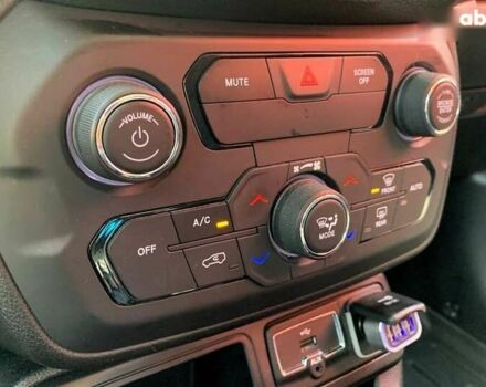 Джип Ренегат, объемом двигателя 2.4 л и пробегом 119 тыс. км за 14490 $, фото 23 на Automoto.ua