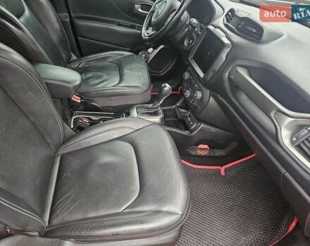 Джип Ренегат, объемом двигателя 2.36 л и пробегом 106 тыс. км за 15000 $, фото 10 на Automoto.ua